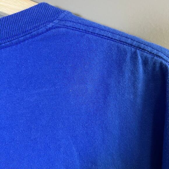 Men’s Disney “I Conquered Its A Small World” T Shirt Size Medium - Picture 4 of 7